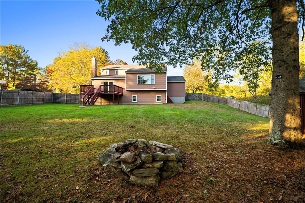 9 John Matthews Rd, Southborough