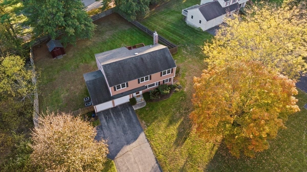 9 John Matthews Rd, Southborough