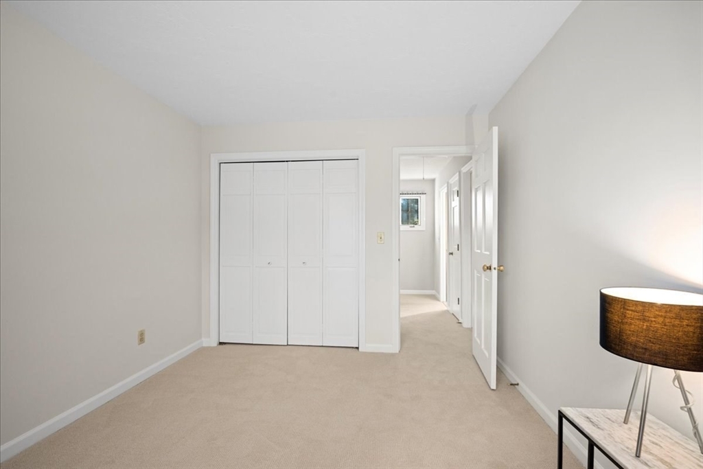 9 John Matthews Rd, Southborough