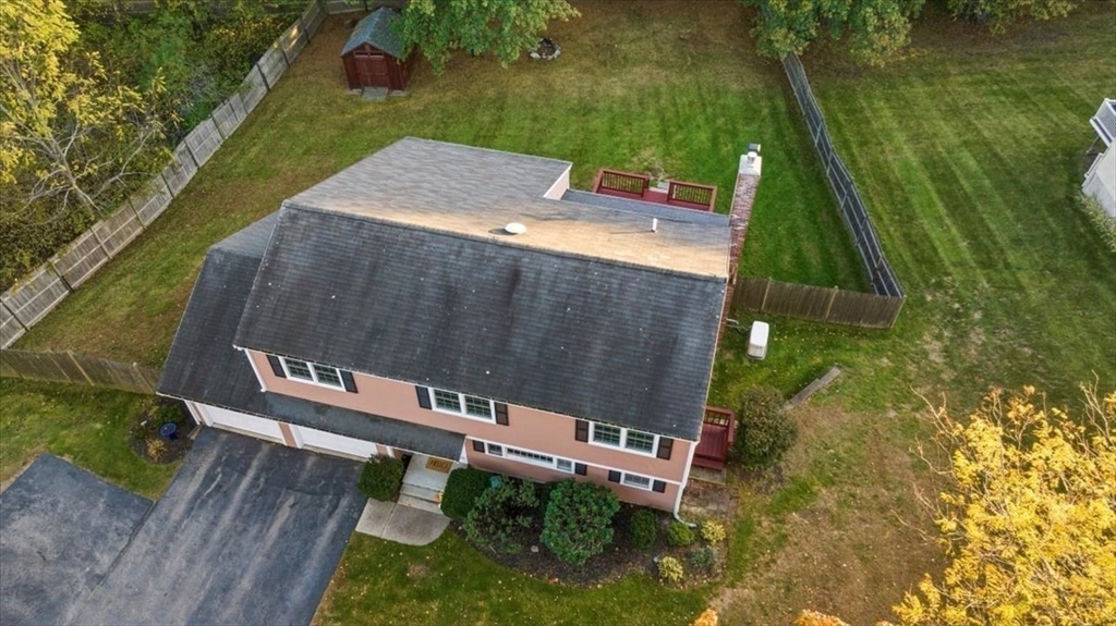 9 John Matthews Rd, Southborough