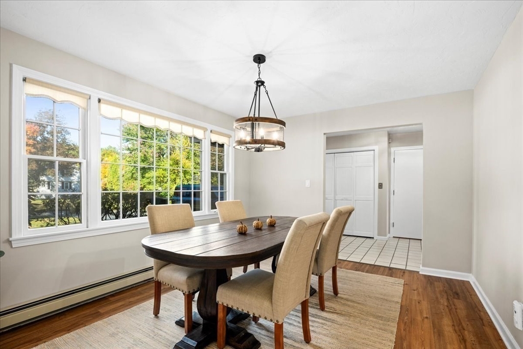 9 John Matthews Rd, Southborough