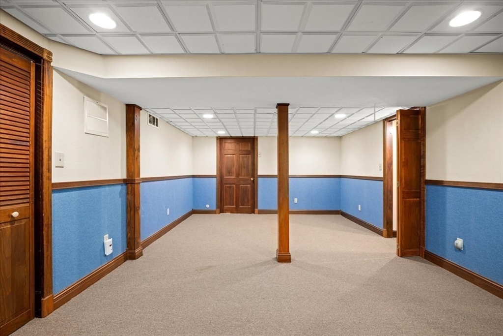 9 John Matthews Rd, Southborough