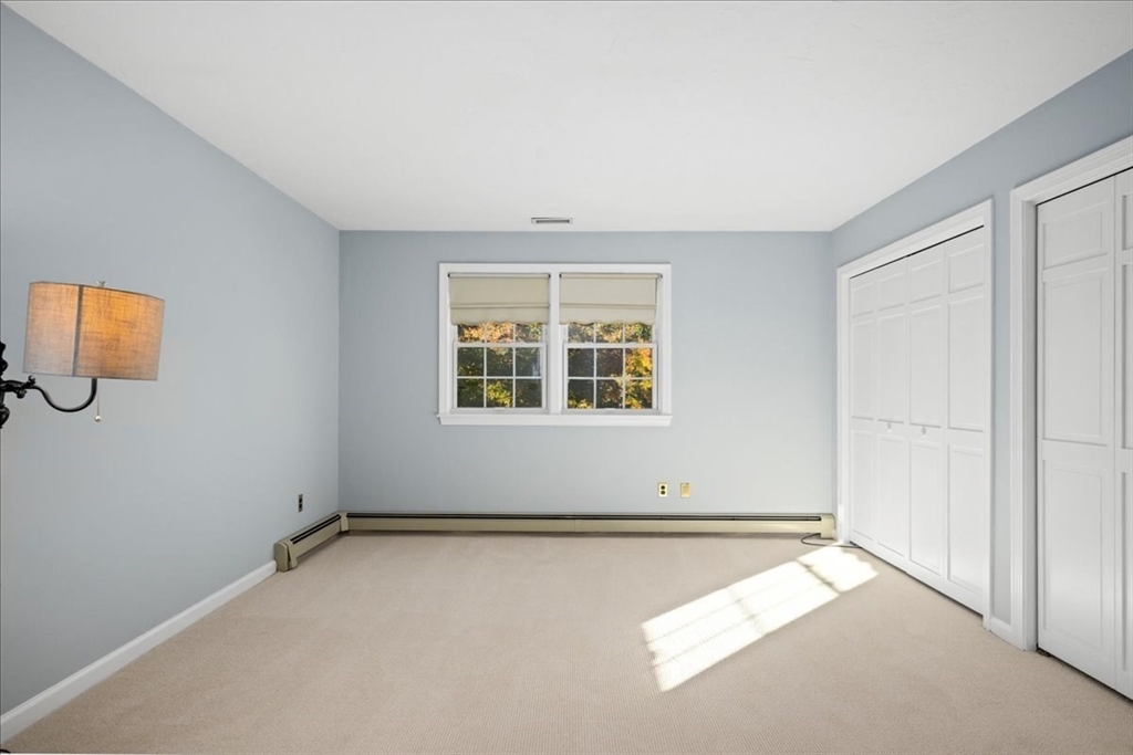 9 John Matthews Rd, Southborough