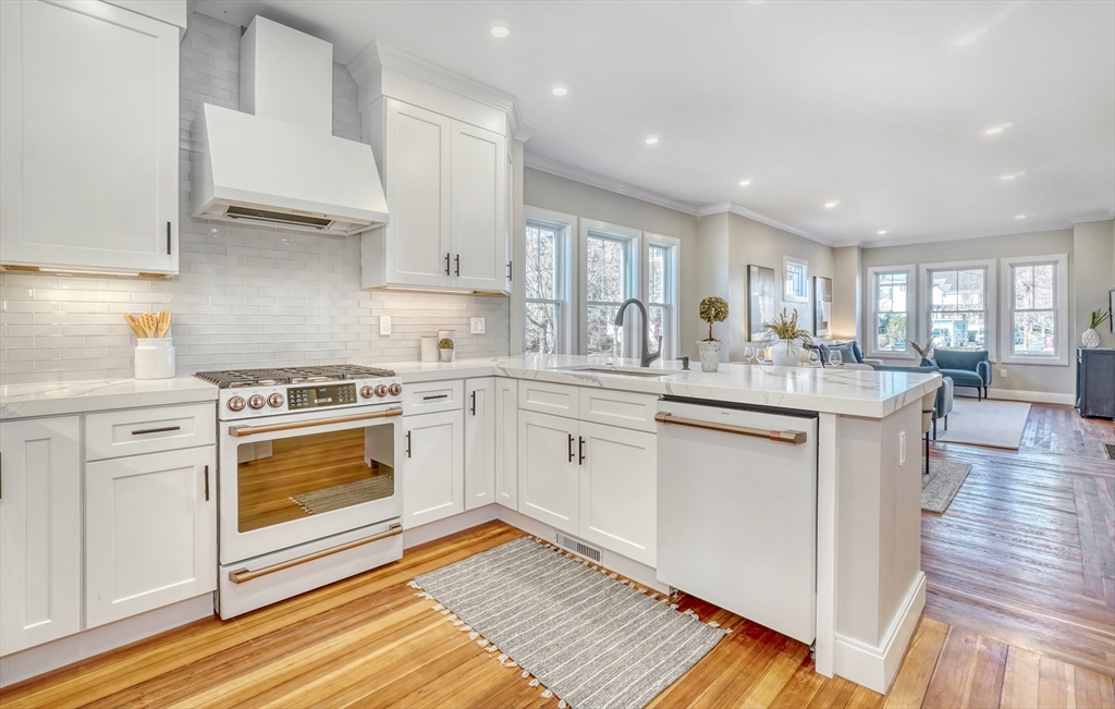 114-116 West Wyoming Ave # 1