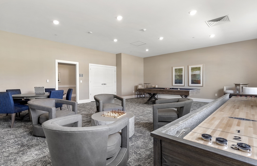 5 Peters Farm Way # 109