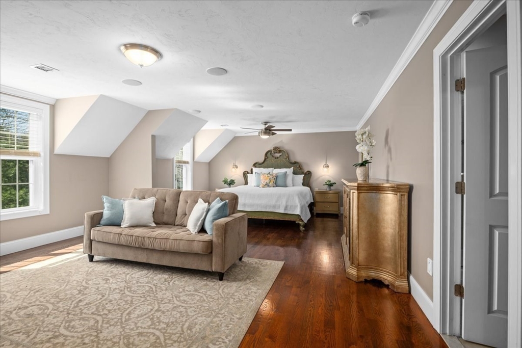 3 Foxhill Drive