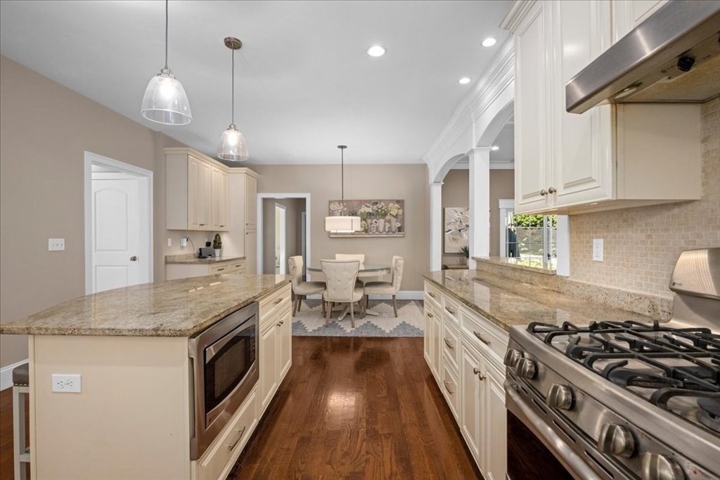 3 Foxhill Drive