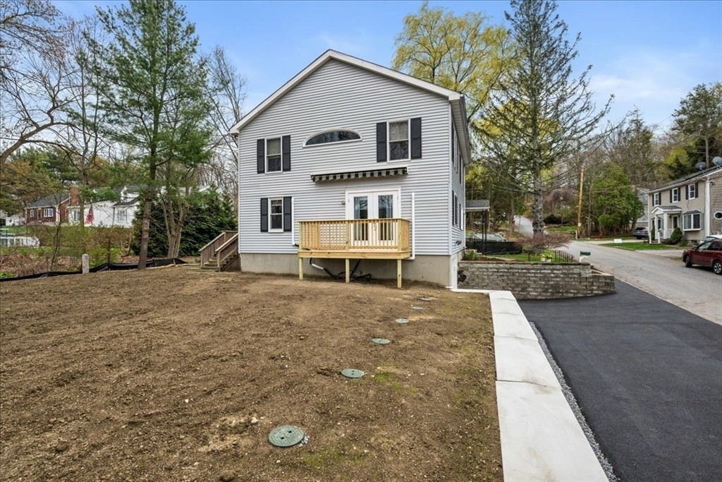 6 Brook Lane
