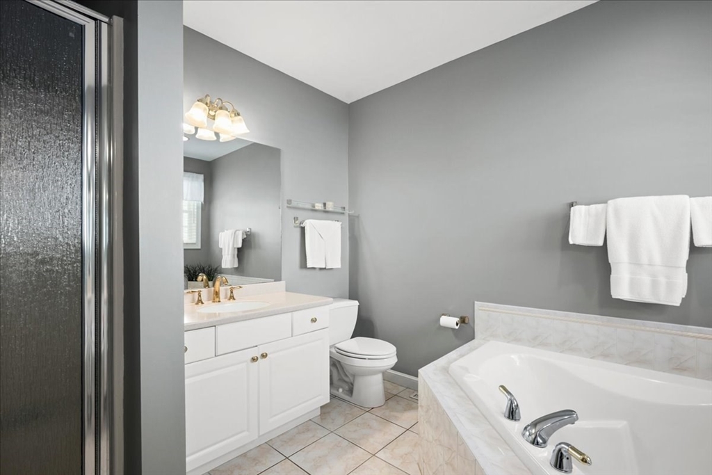 1 Aspenwood Cir # 1