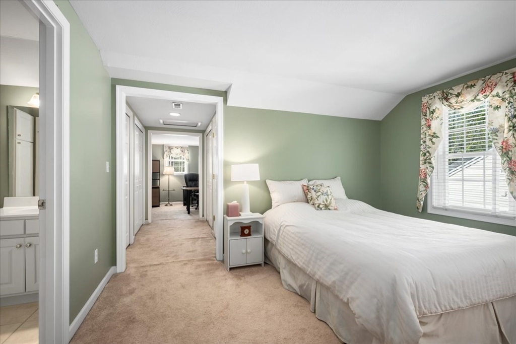 1 Aspenwood Cir # 1