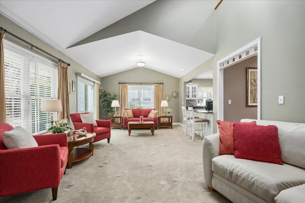 1 Aspenwood Cir # 1