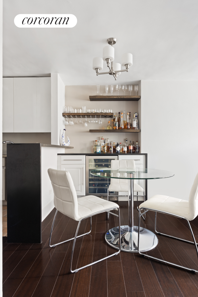 32 GRAMERCY Park S 7F