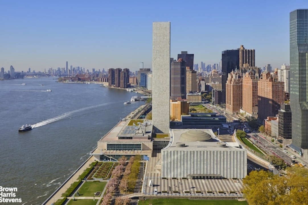 870 UNITED NATIONS Plaza 31/32F
