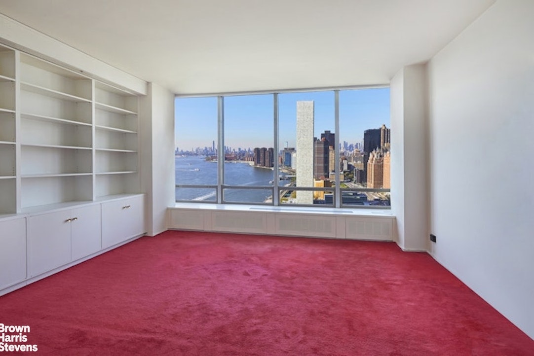 870 UNITED NATIONS Plaza 31/32F