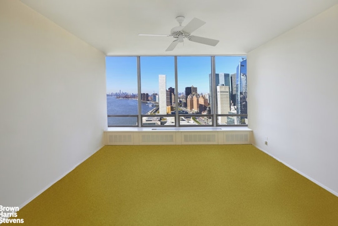 870 UNITED NATIONS Plaza 31/32F