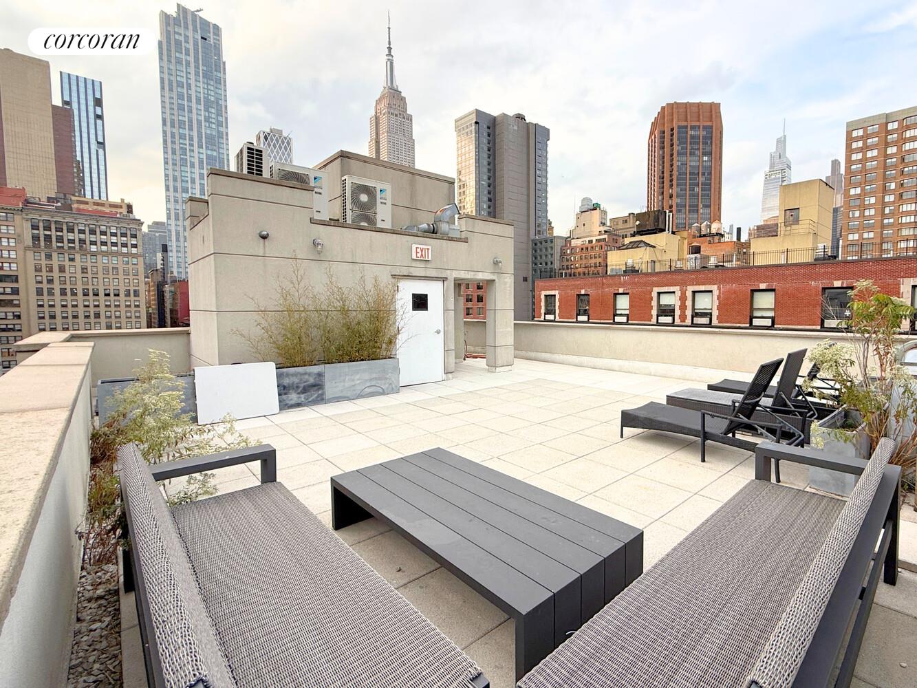 132 E 30TH Street FLOOR4