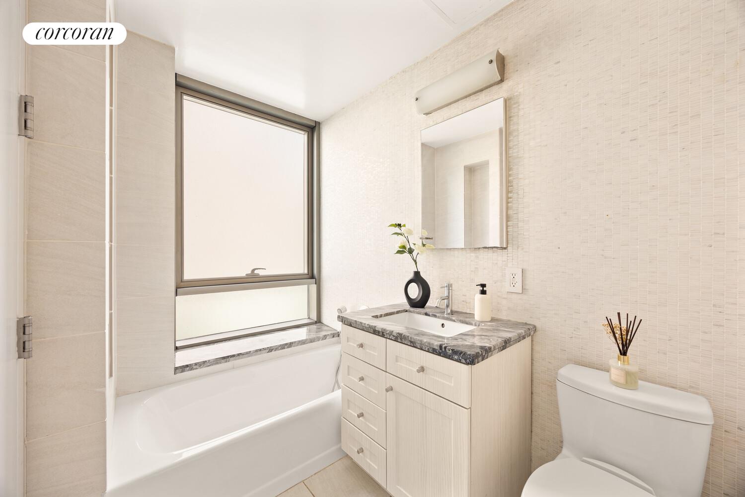 132 E 30TH Street FLOOR4