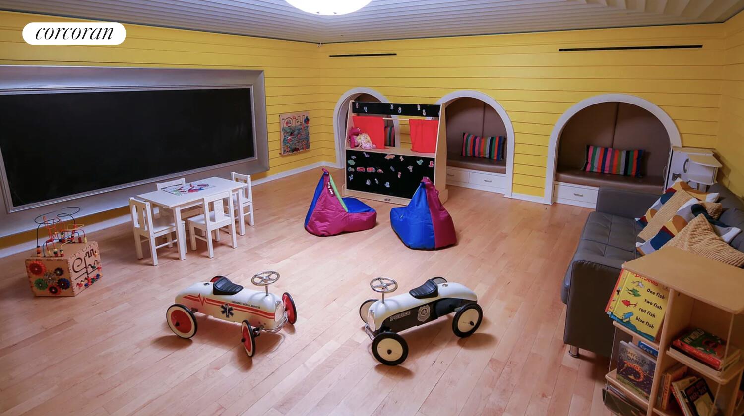 15 BROAD Street 1606