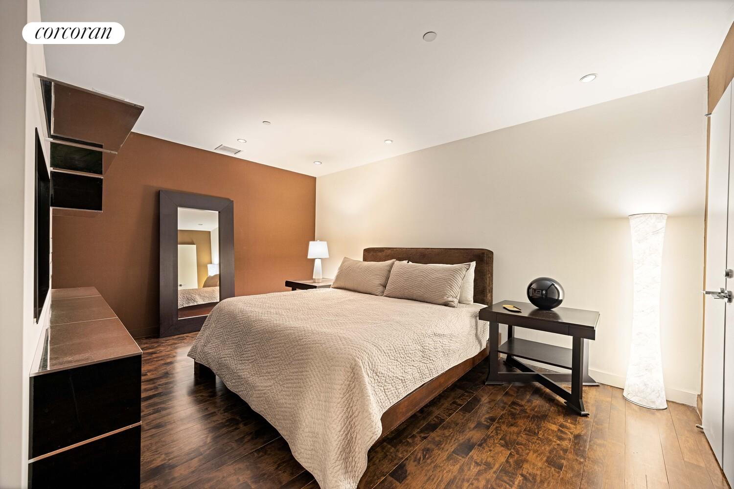 15 BROAD Street 1606