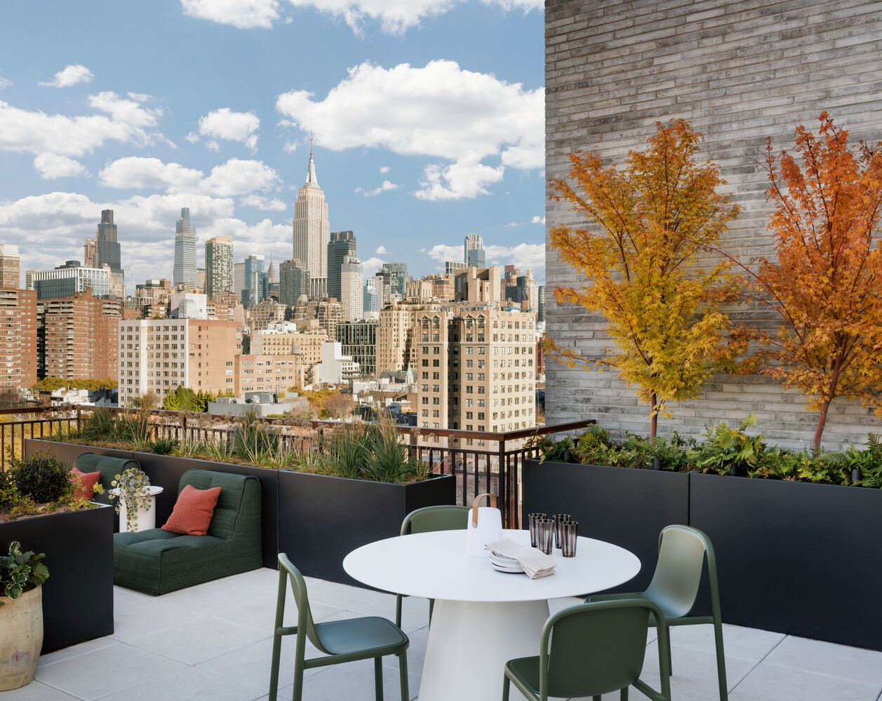 428 W 19TH Street 6A