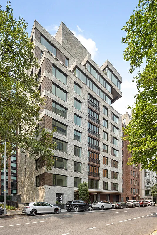 428 W 19TH Street 7A