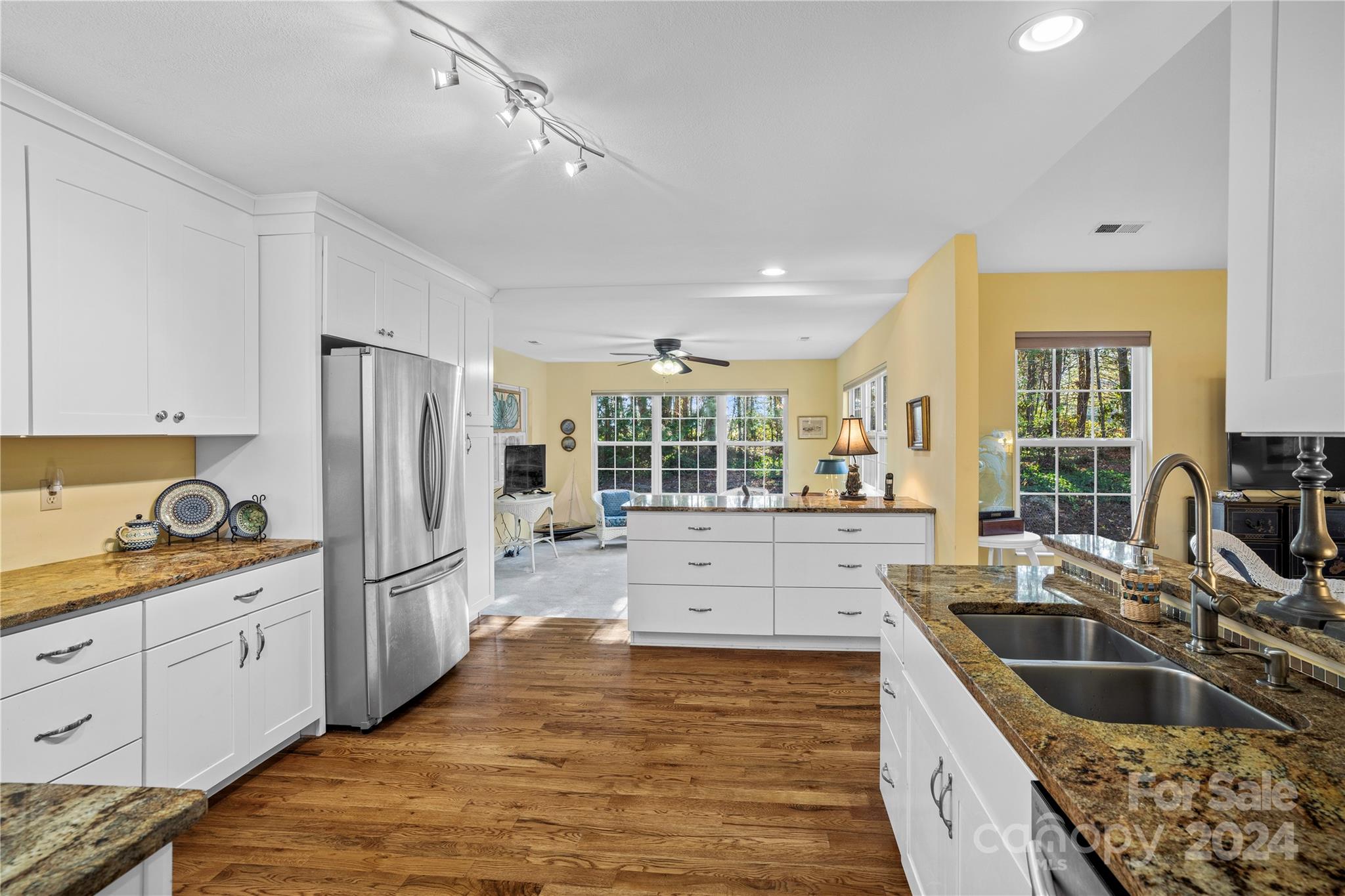 21 Partridge Berry Loop