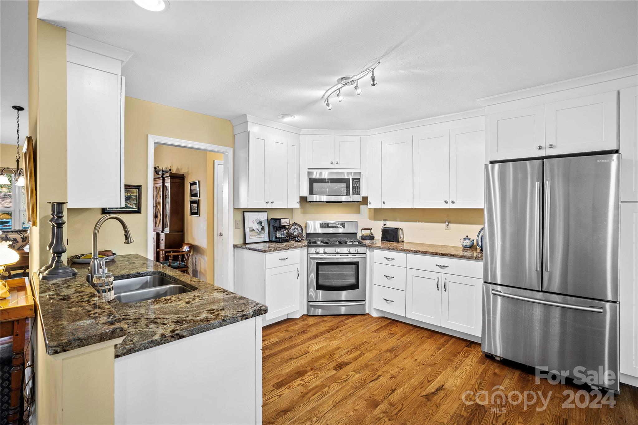 21 Partridge Berry Loop