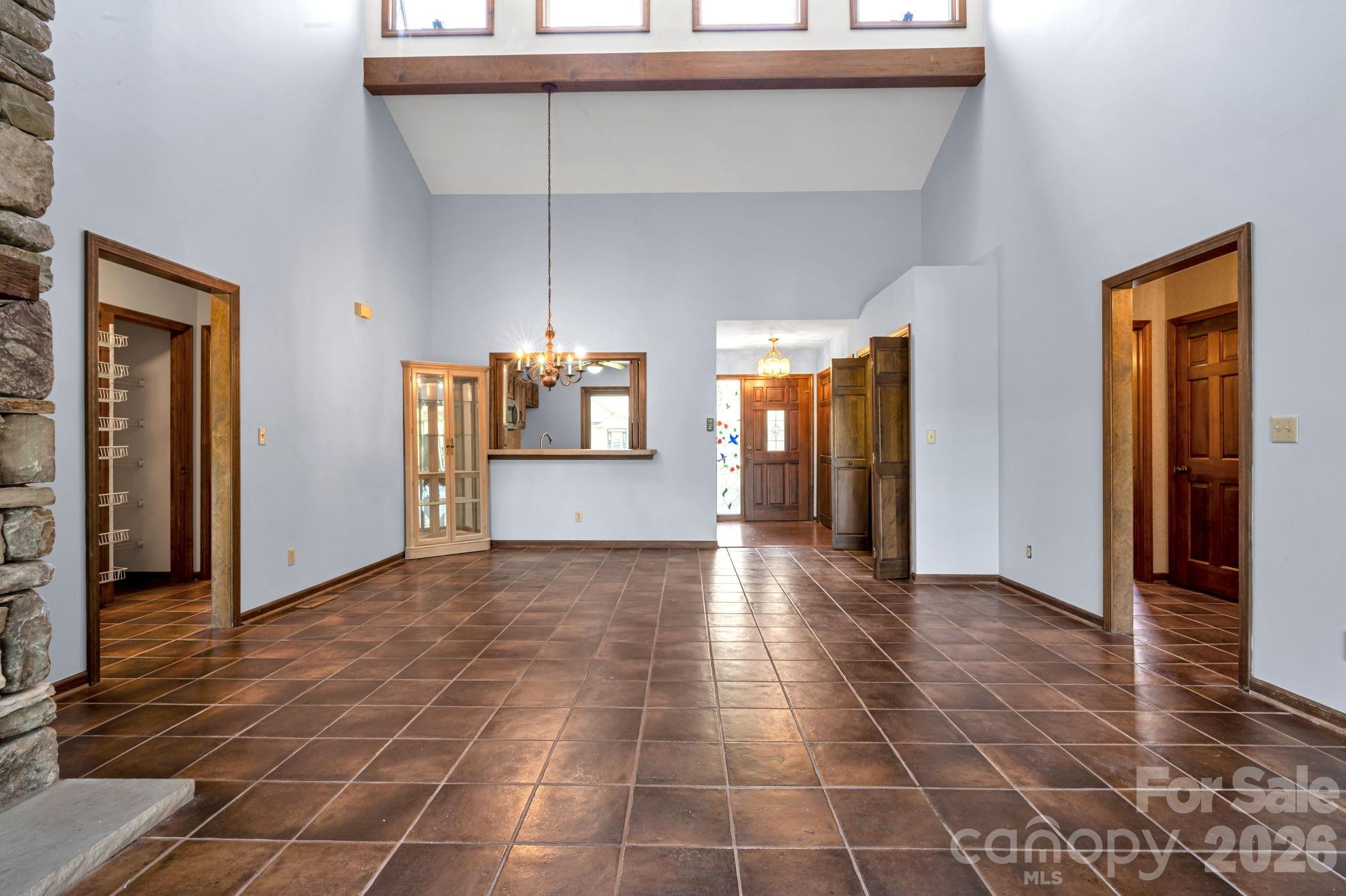 3104 Cove Loop Road