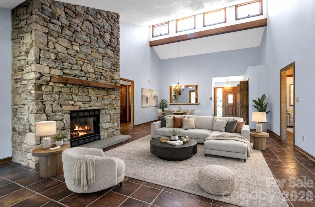 3104 Cove Loop Road