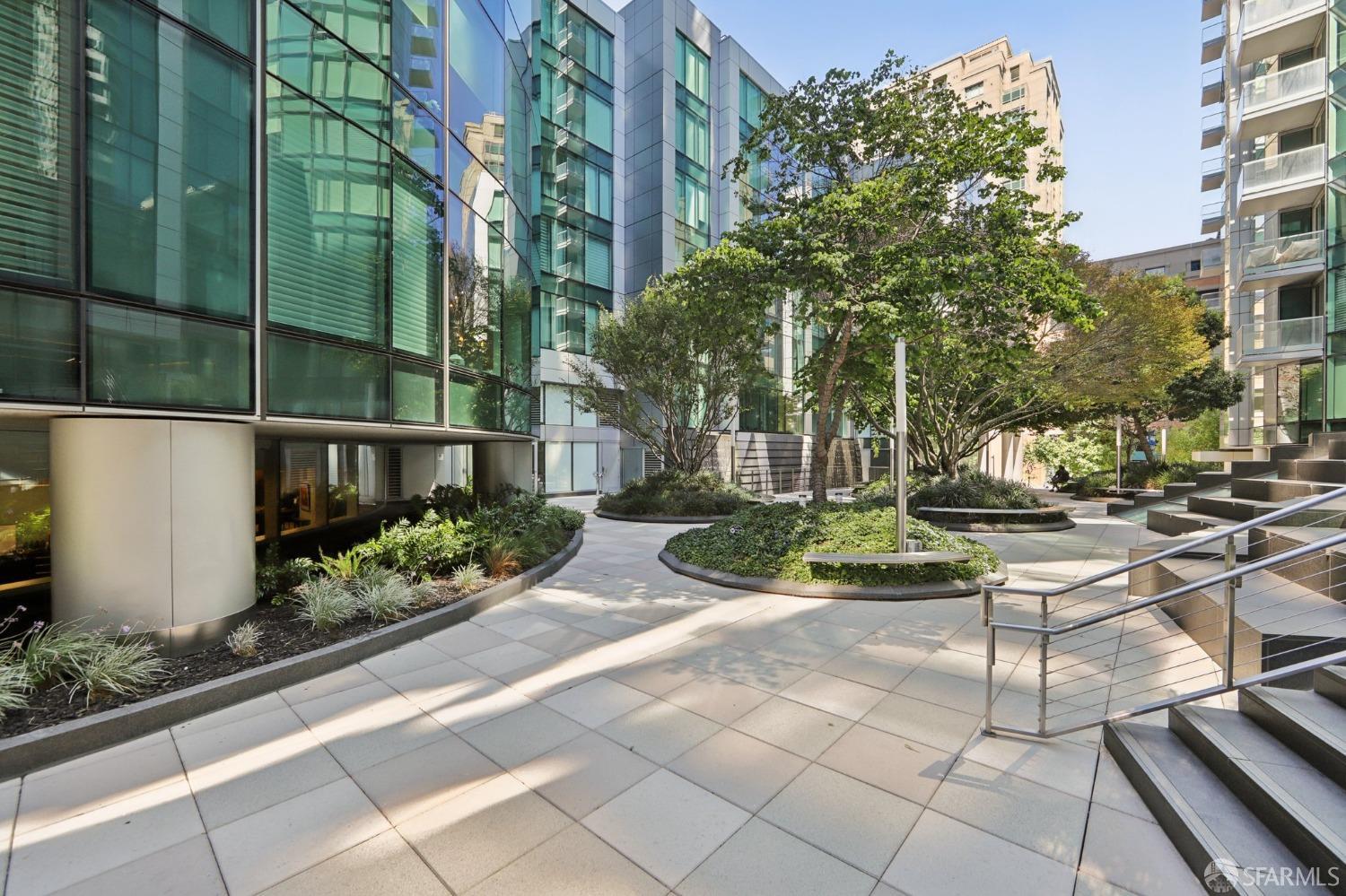 301 Main Street # 35F