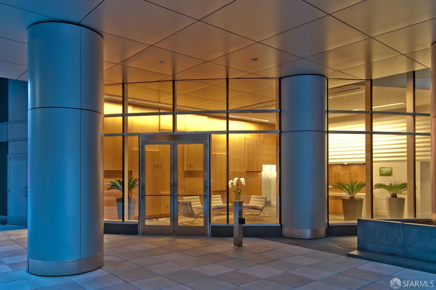 301 Main Street # 35F