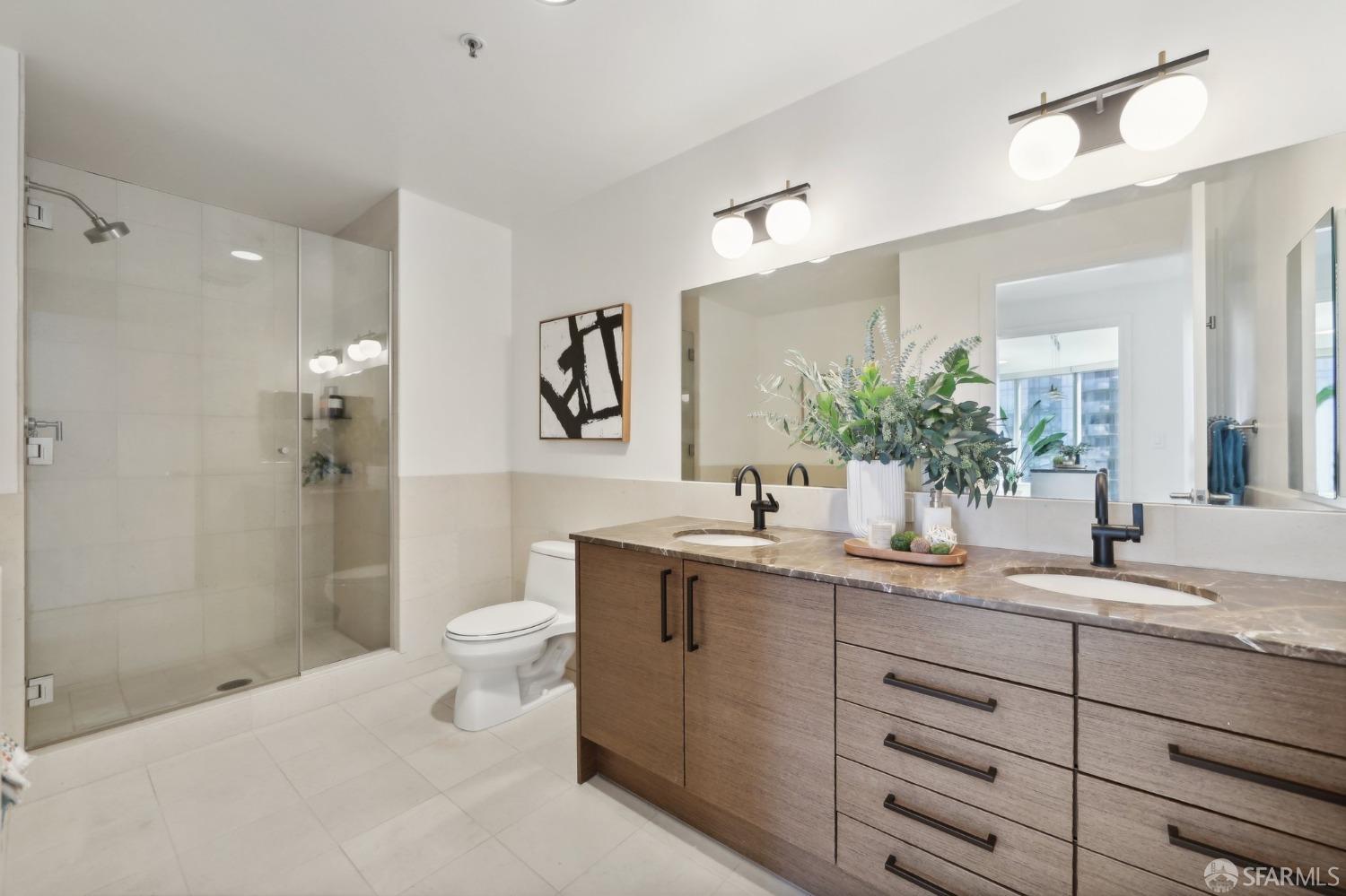 301 Main Street # 35F