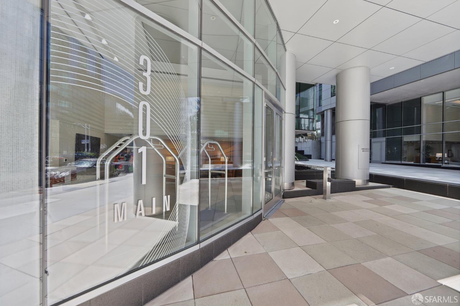 301 Main Street # 35F