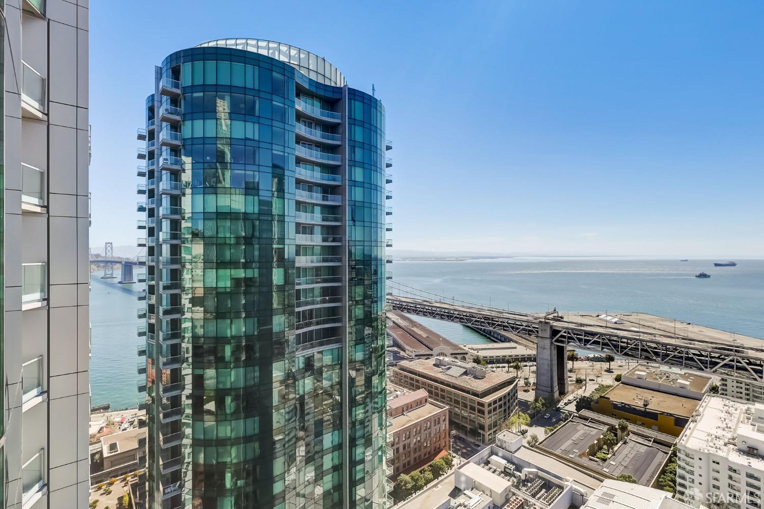 301 Main Street # 35F