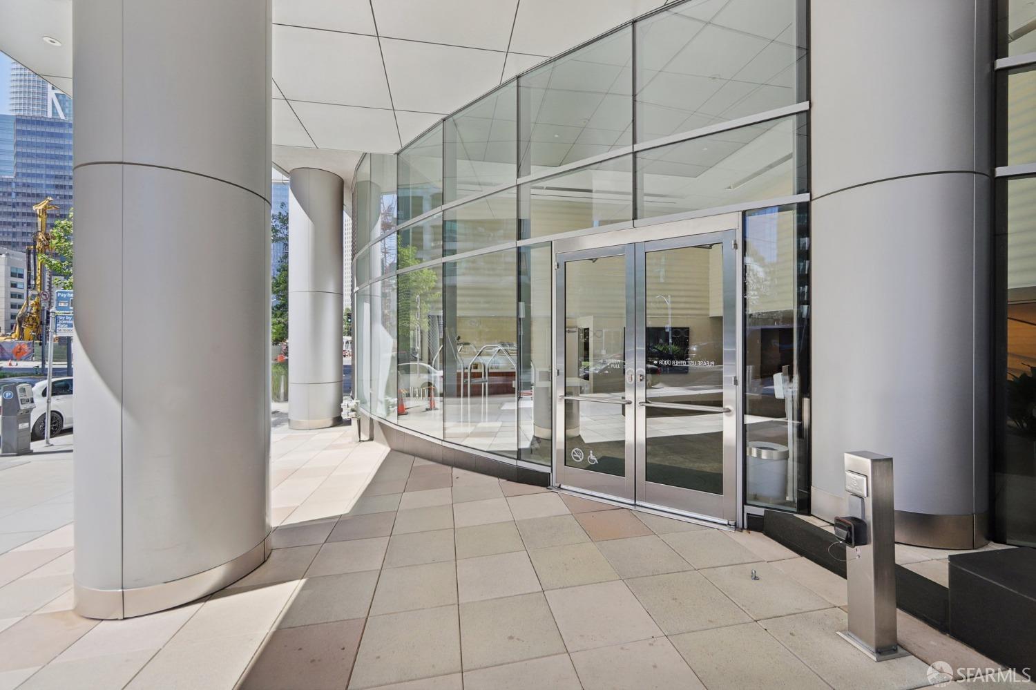 301 Main Street # 35F
