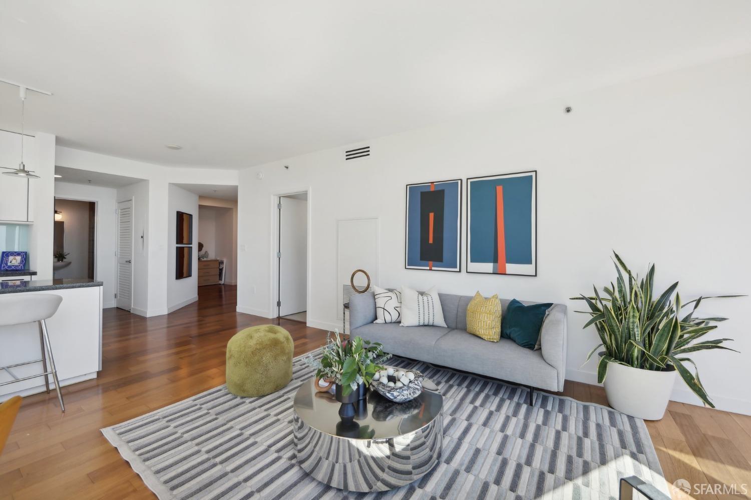 301 Main Street # 35F