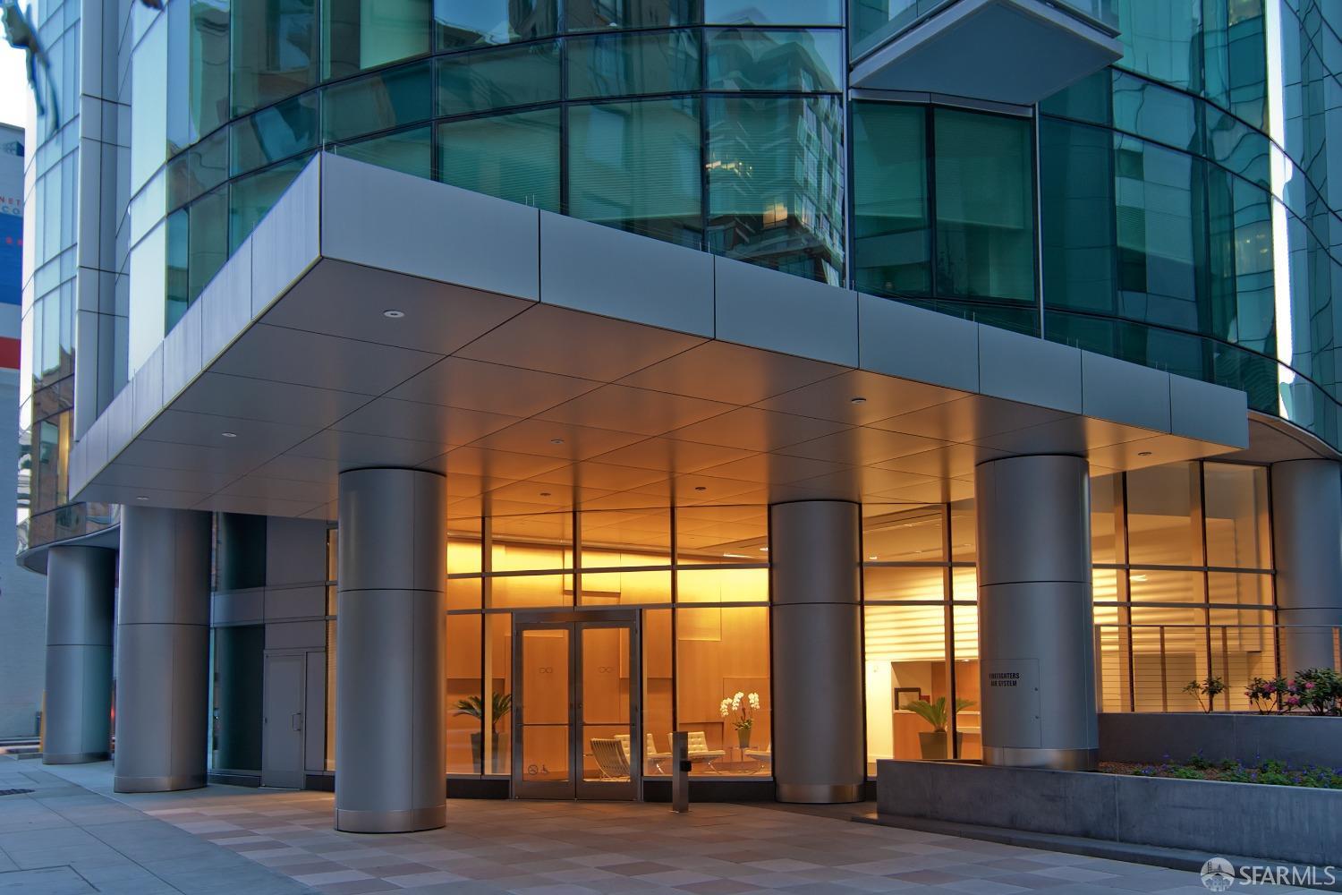 301 Main Street # 35F