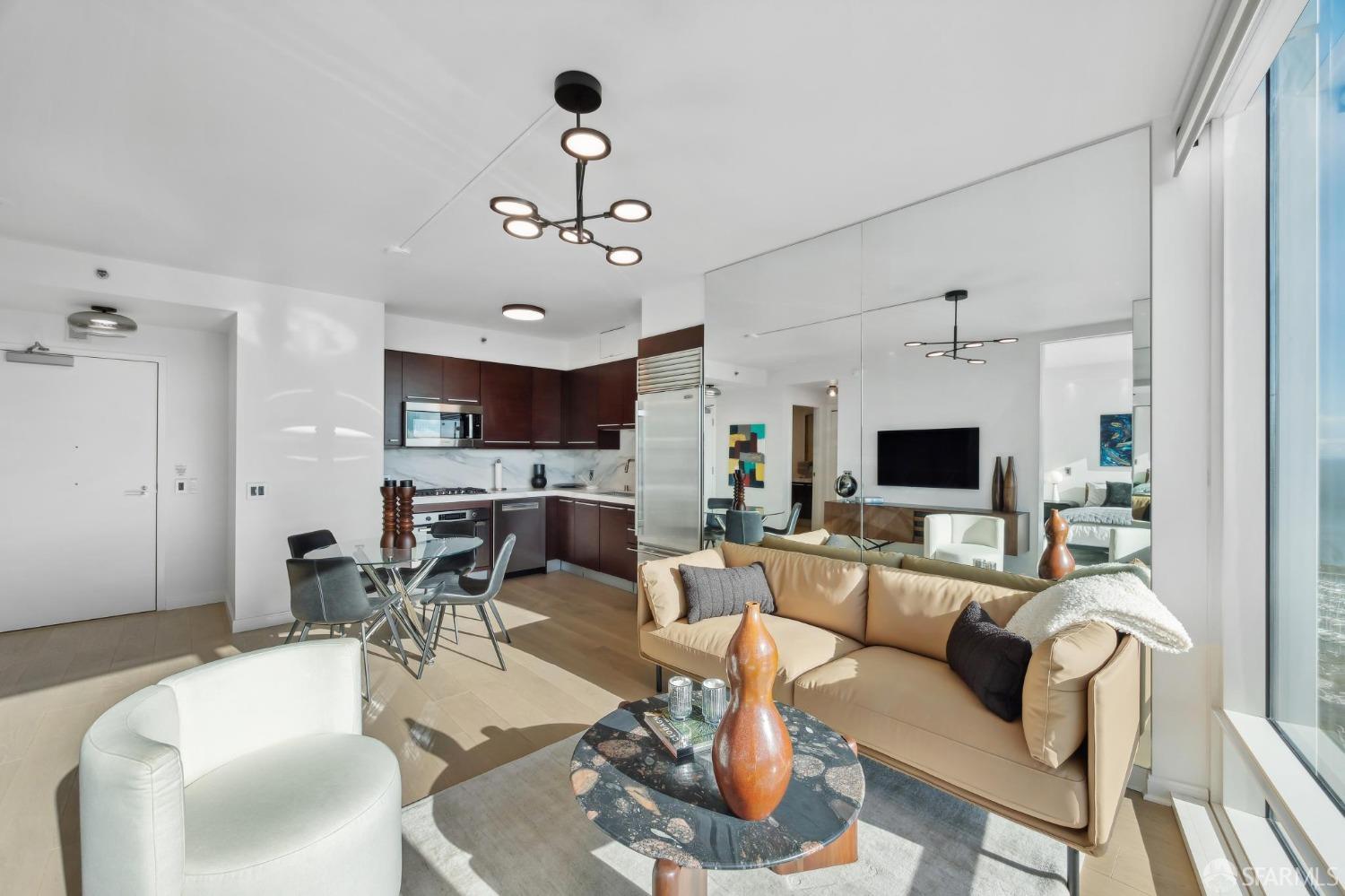 425 1st Street # 4404