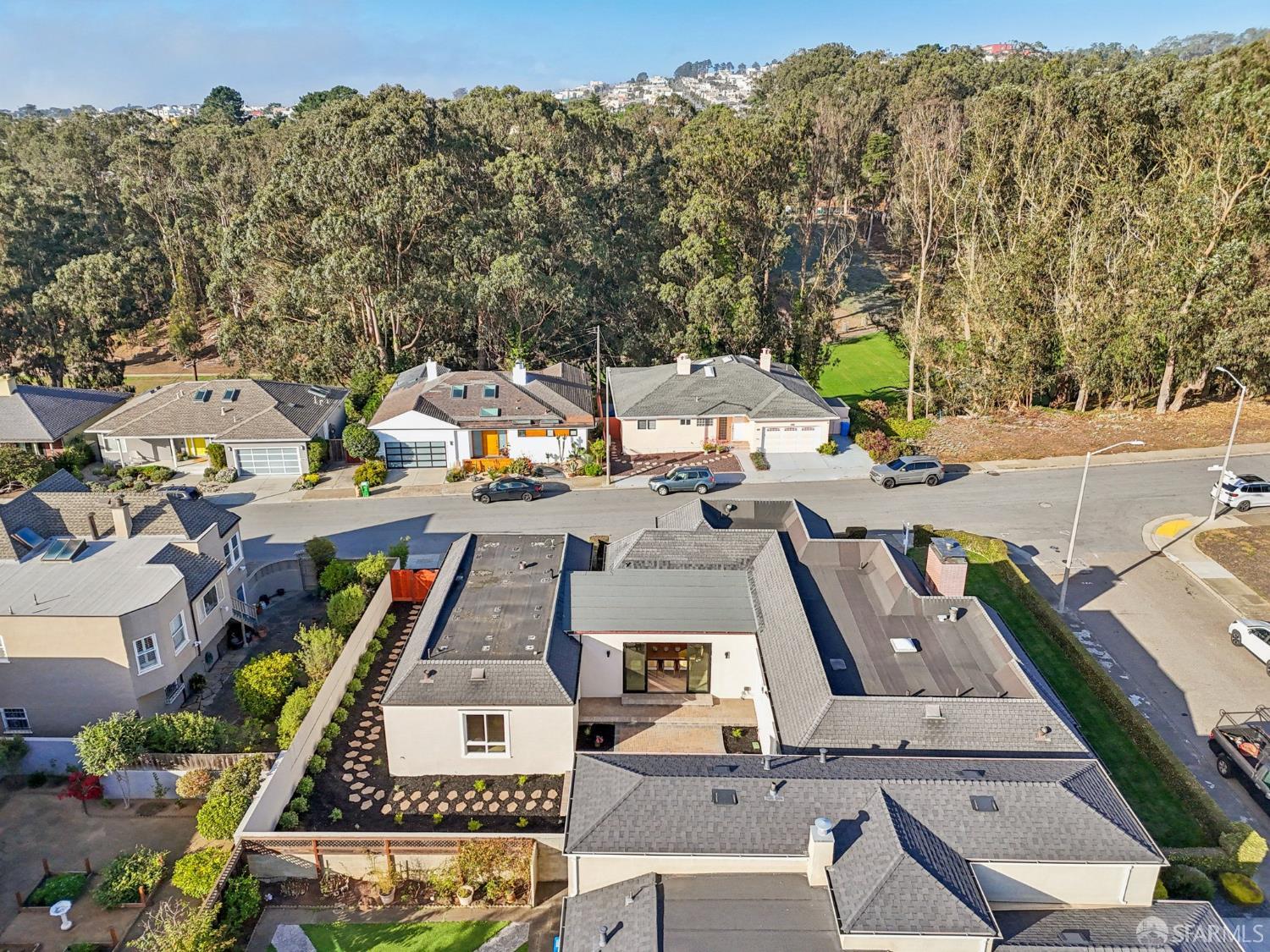 255 Crestlake Drive