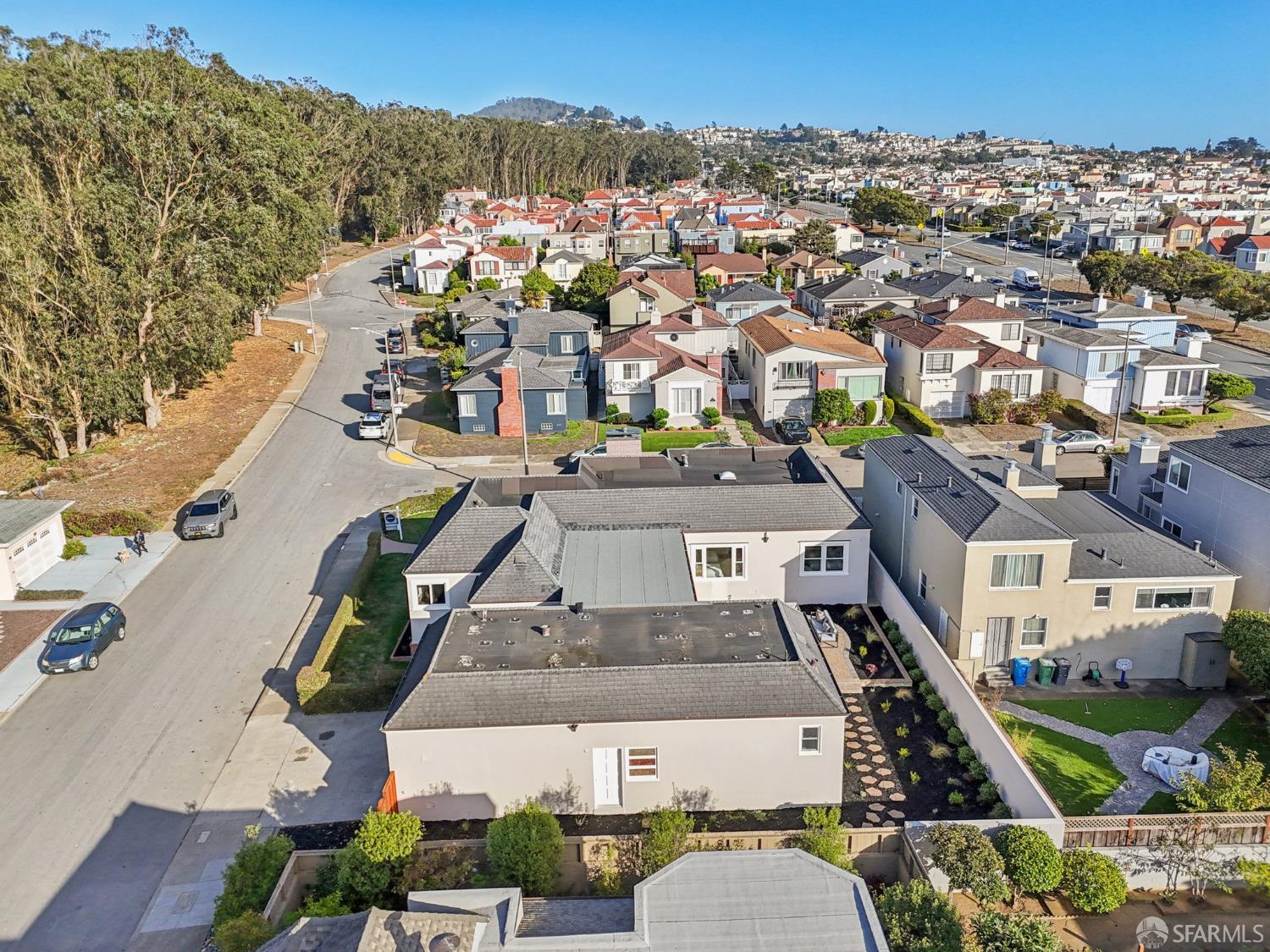 255 Crestlake Drive