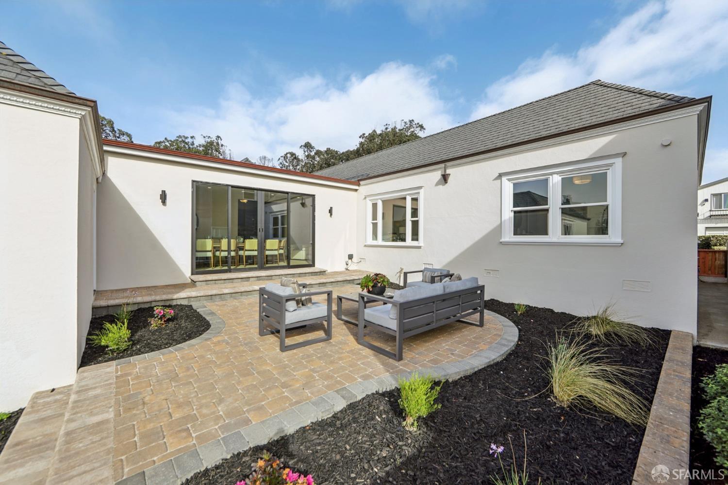 255 Crestlake Drive