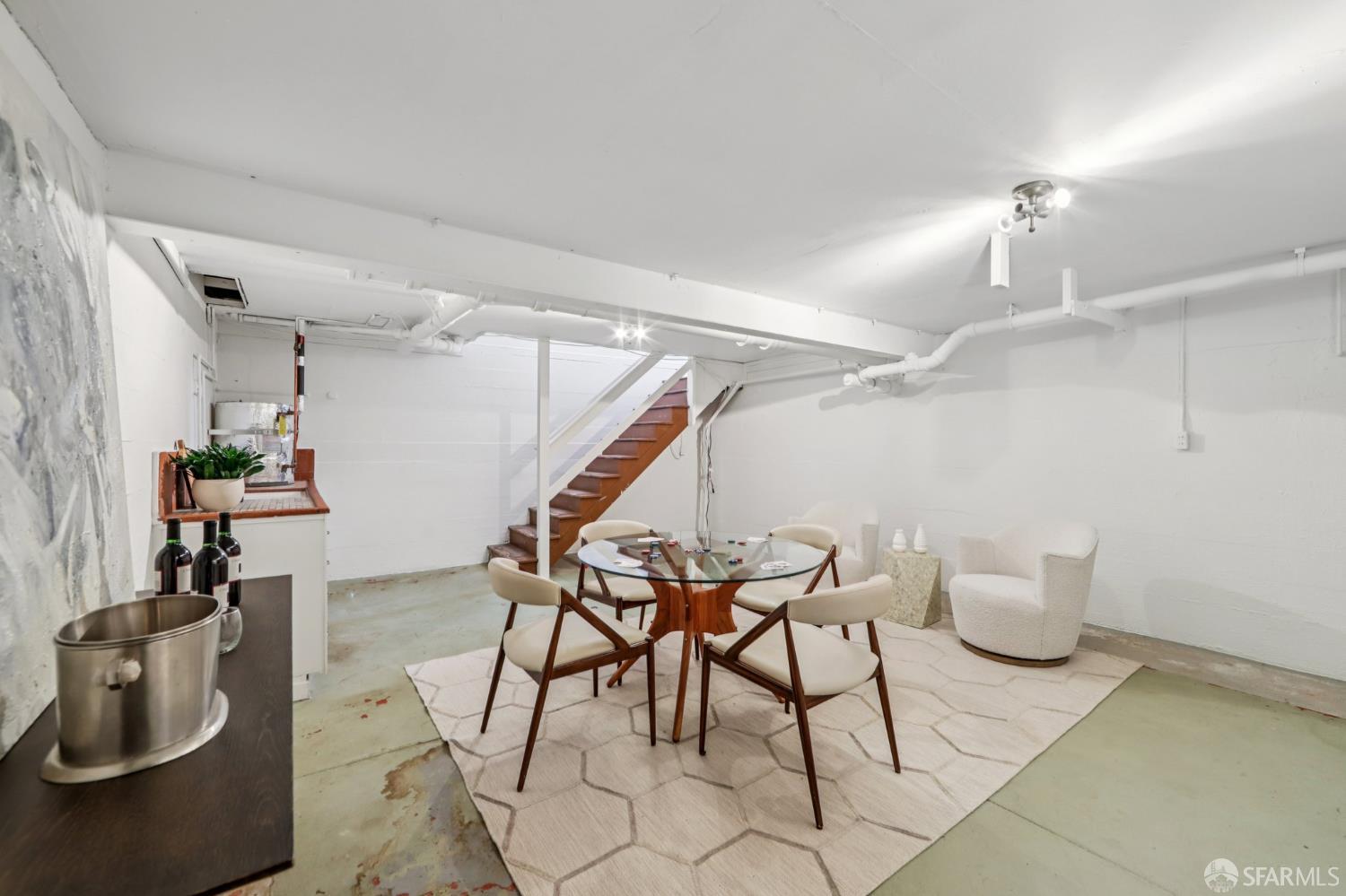255 Crestlake Drive