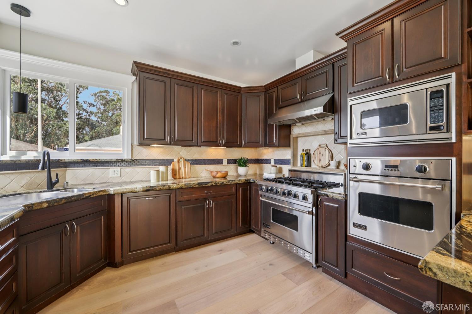 255 Crestlake Drive