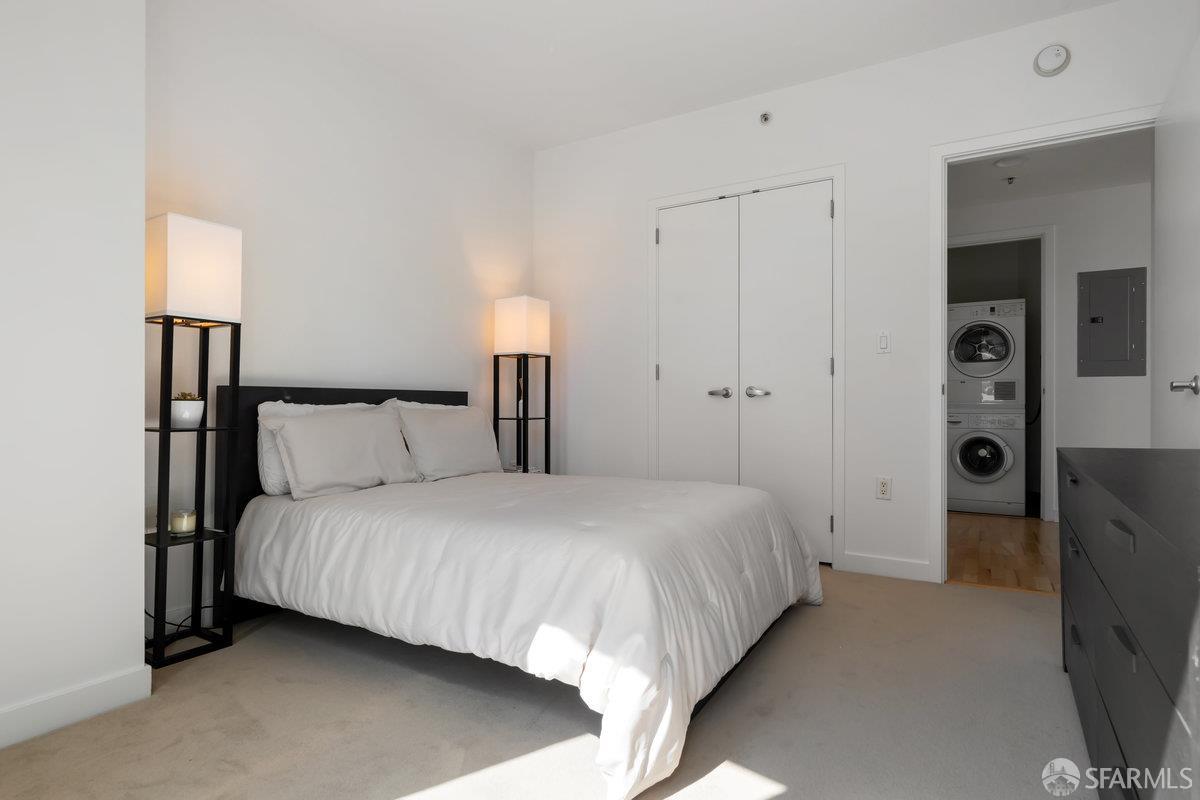 301 Main Street # 24F