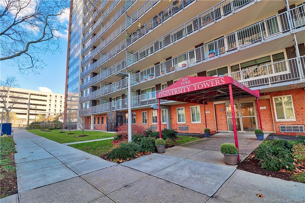 100 York St 12D