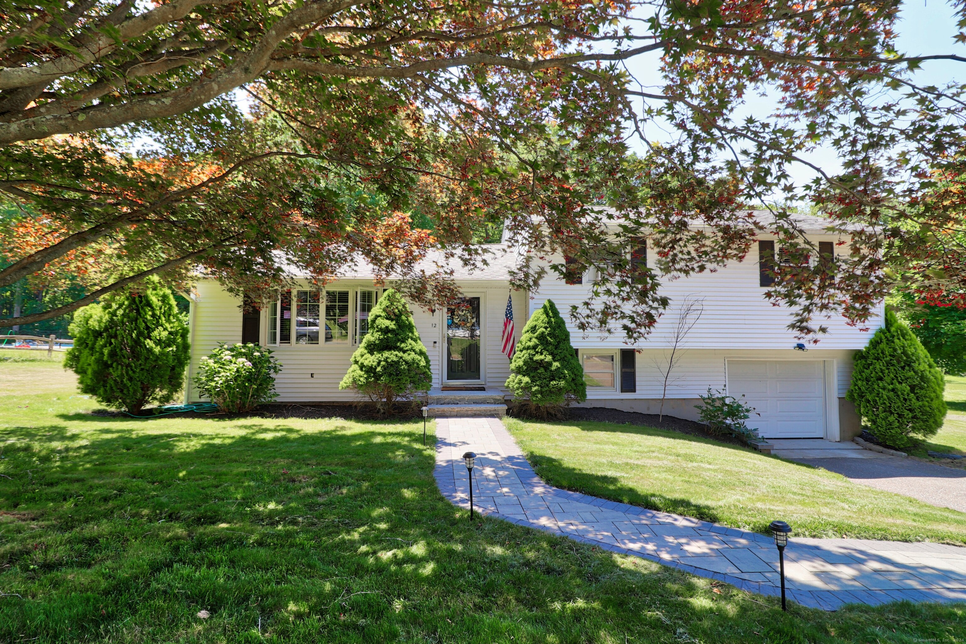 12 Rowland Drive