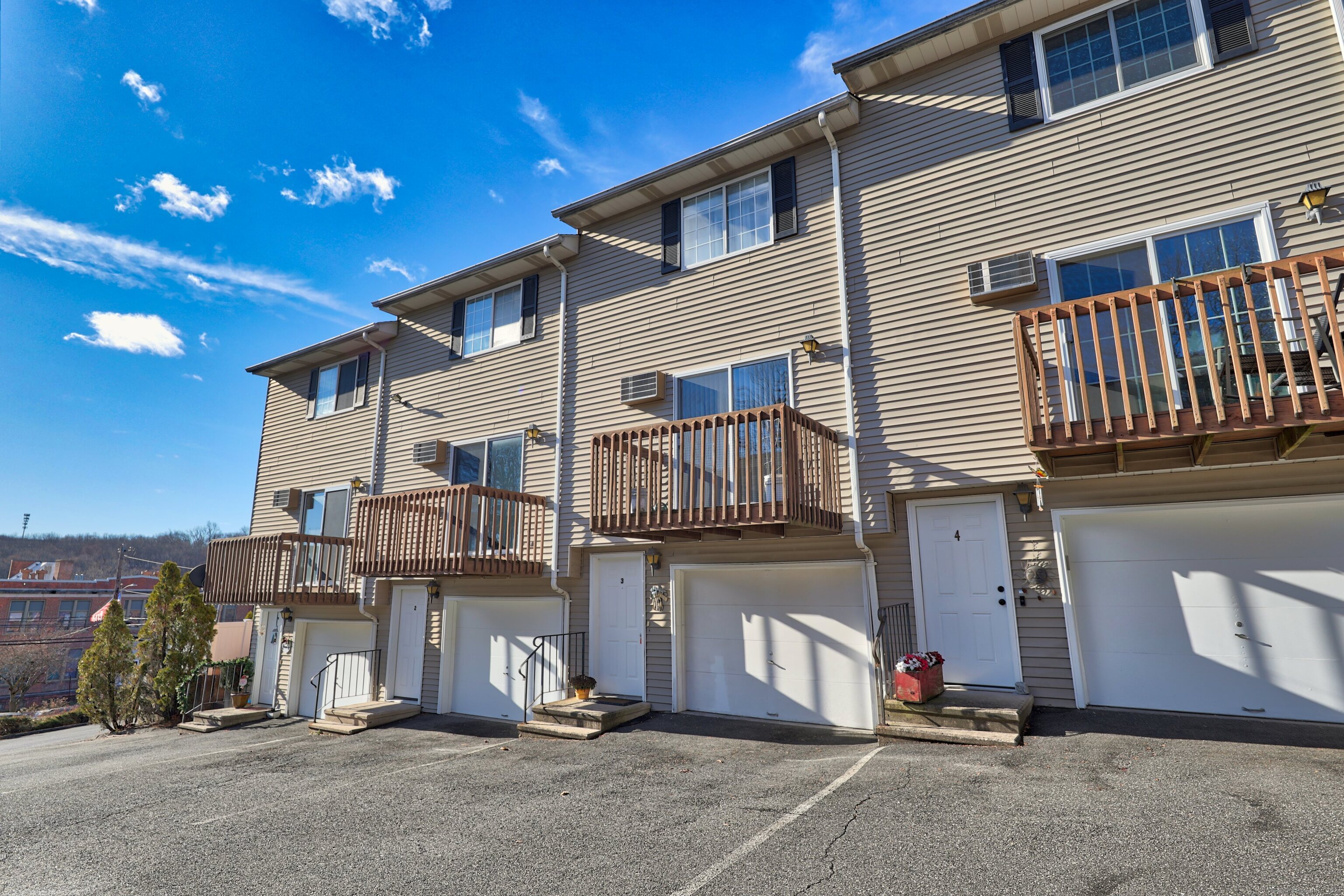 3199 East Main Street 3