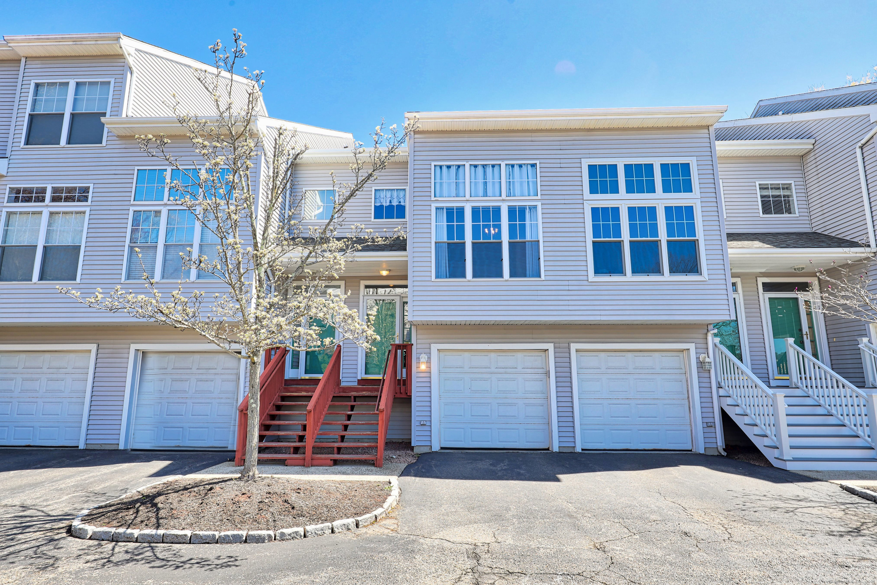283 Silverbrook Road APT 13