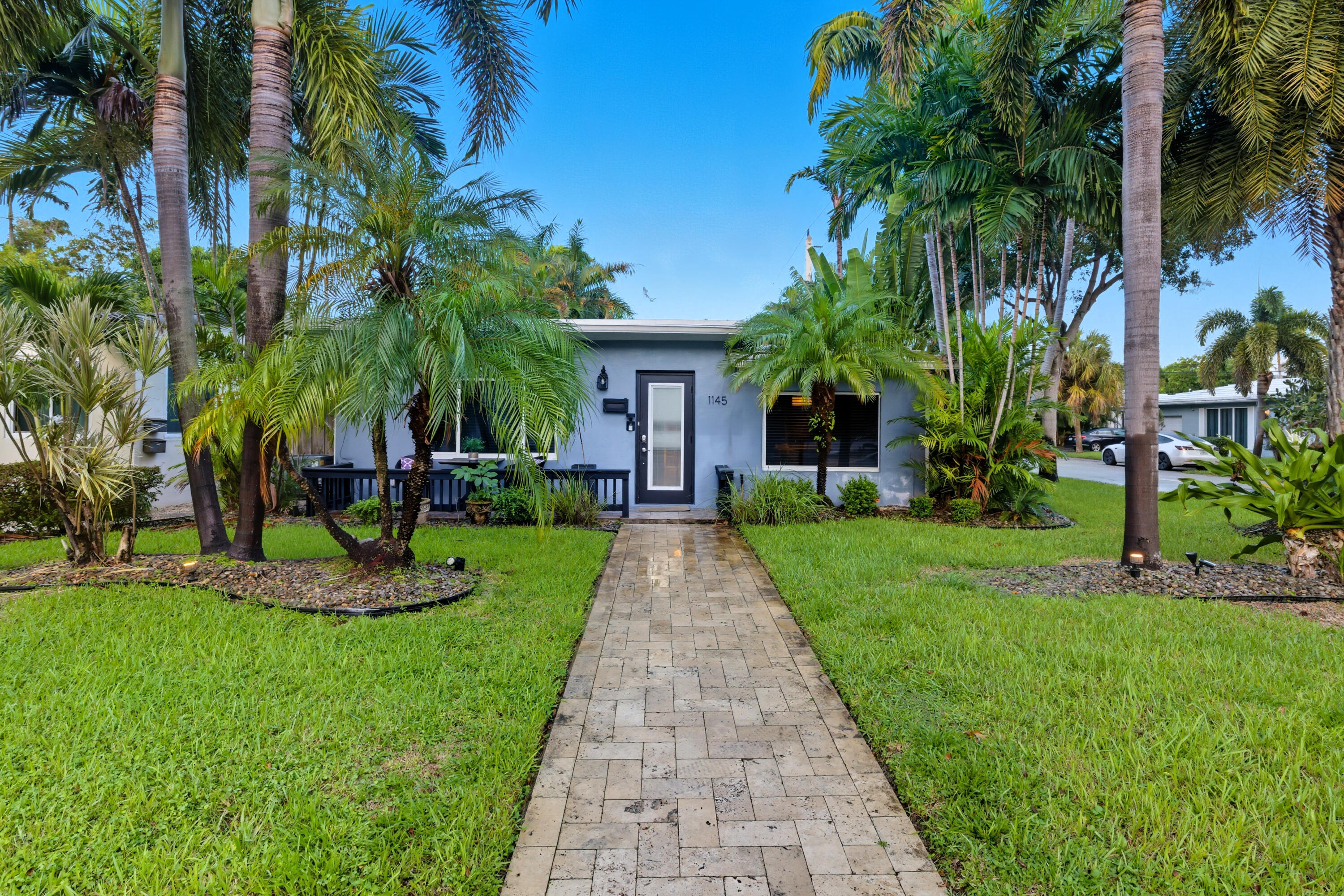 1145 NE 17th Way 1-2