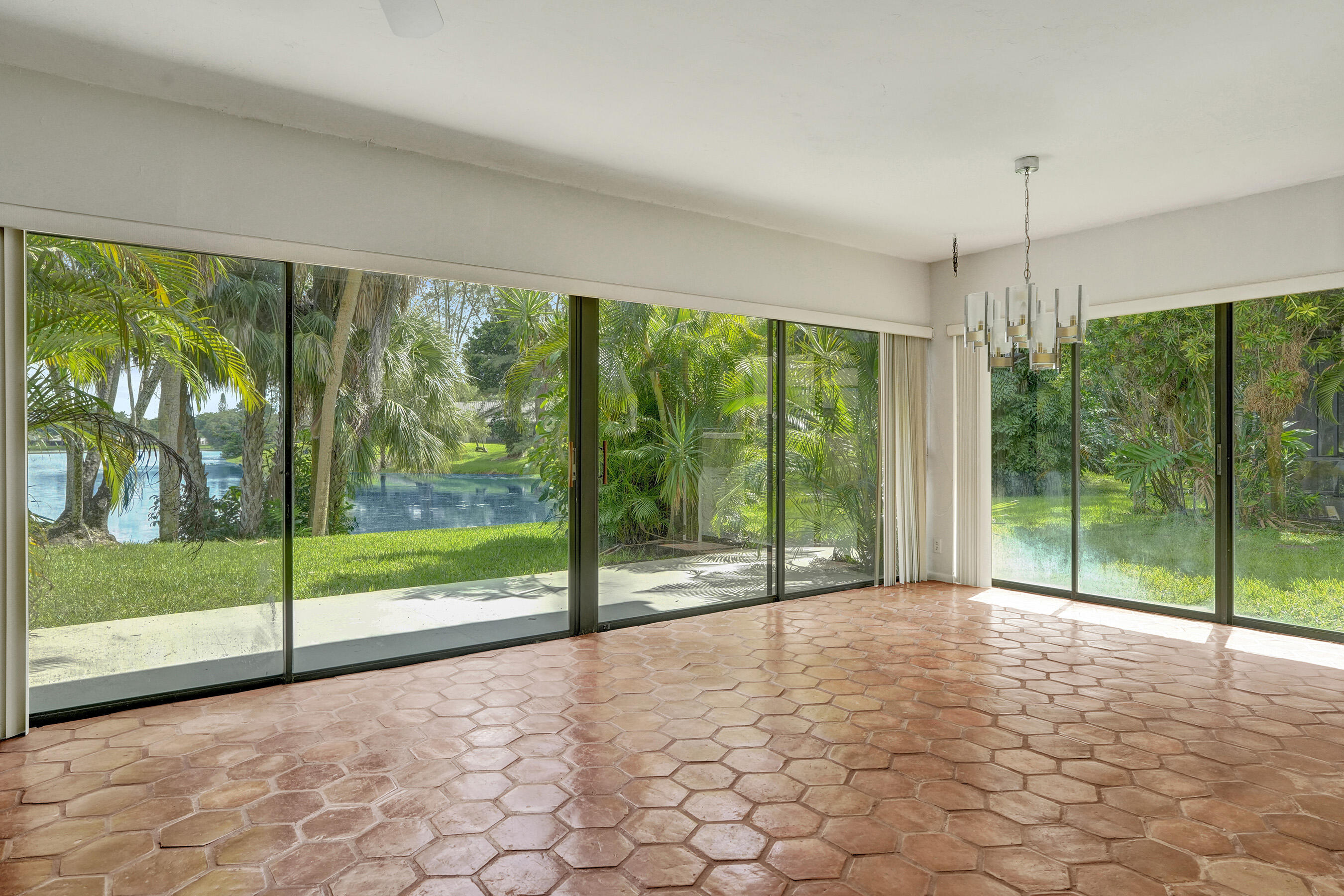3410 Heather Terrace 3
